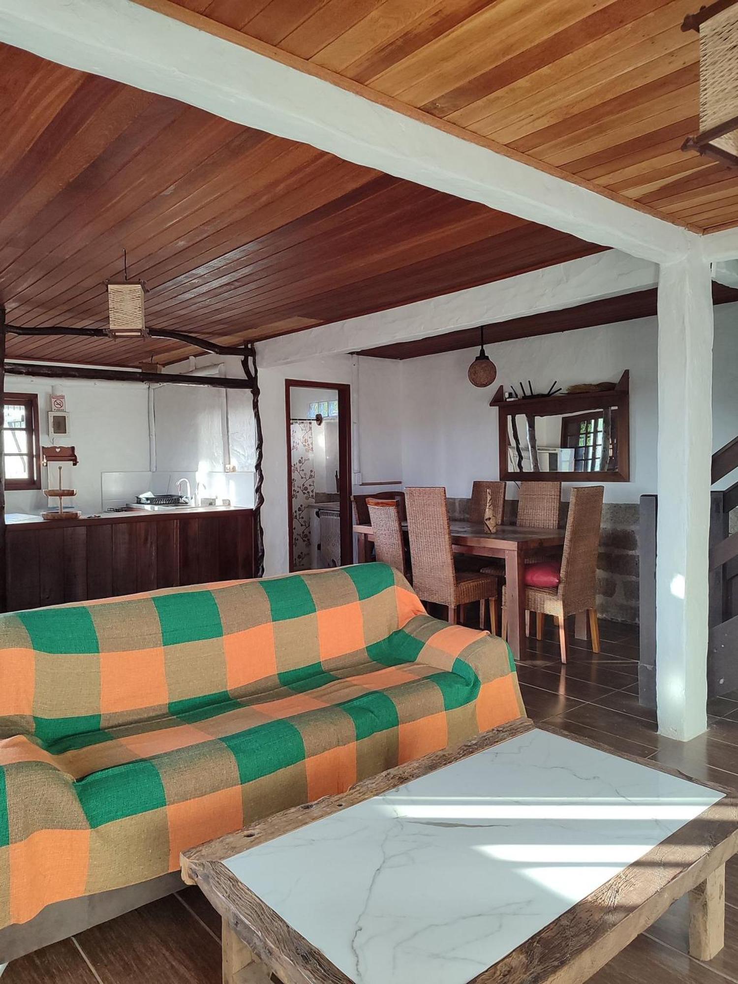Pousada Casa Morango - Praia Do Rosa - Sc エクステリア 写真