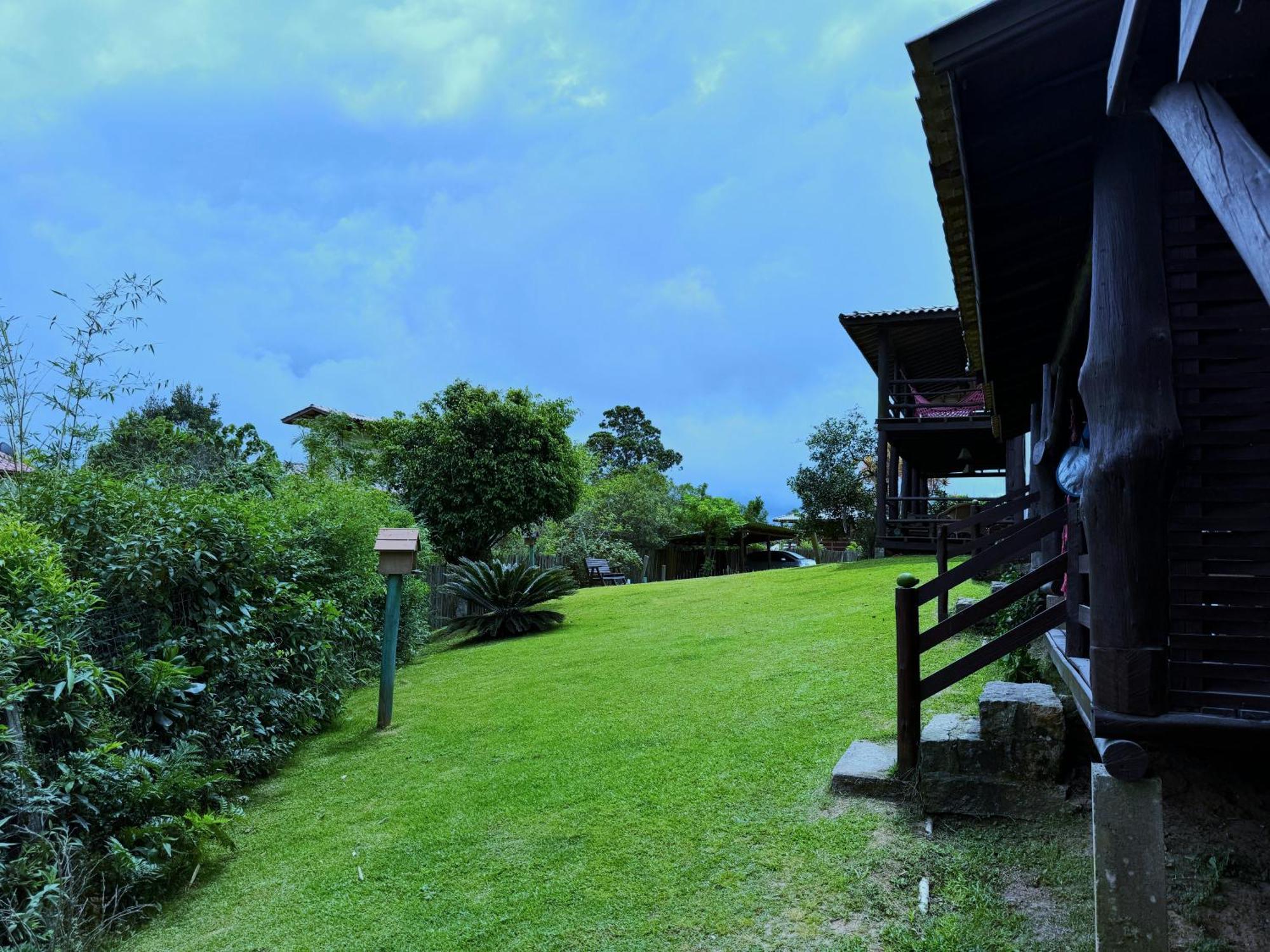 Pousada Casa Morango - Praia Do Rosa - Sc エクステリア 写真