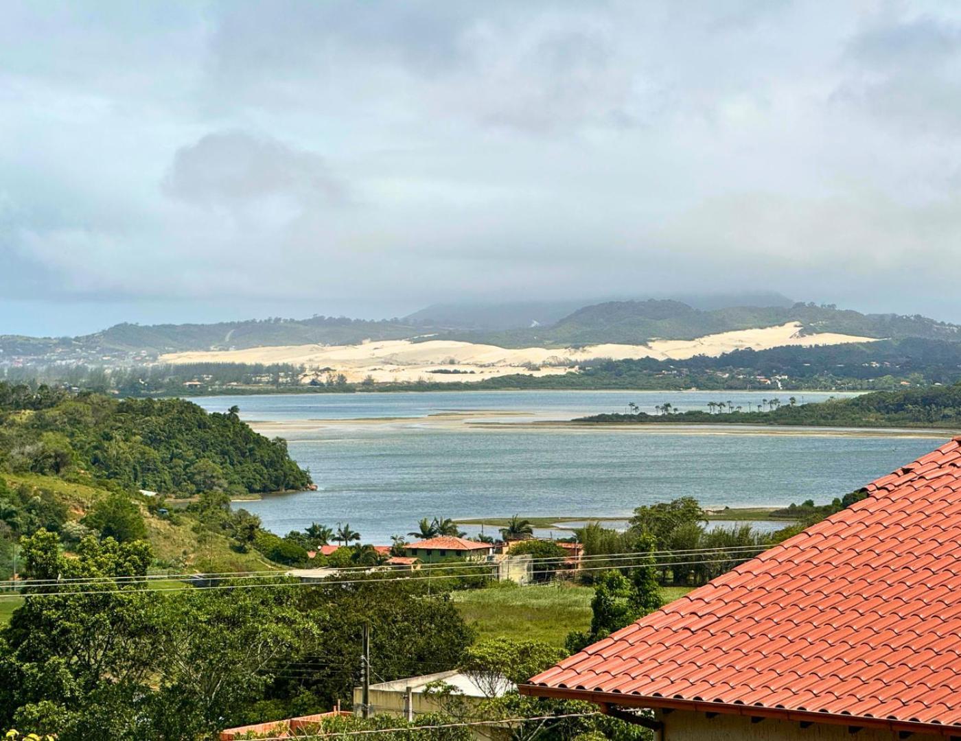 Pousada Casa Morango - Praia Do Rosa - Sc エクステリア 写真